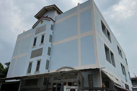 Niracha Apartment