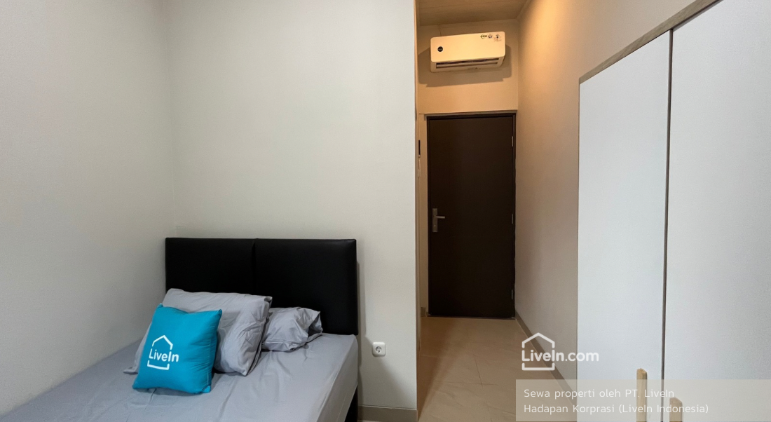 Small Room Without Window