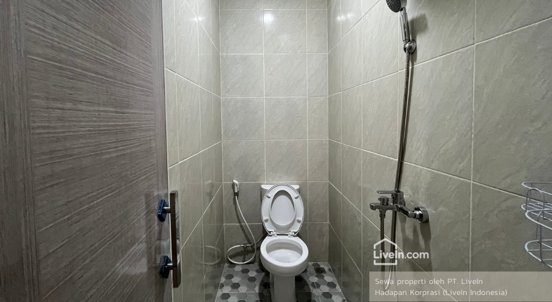 Small Room Without Window
