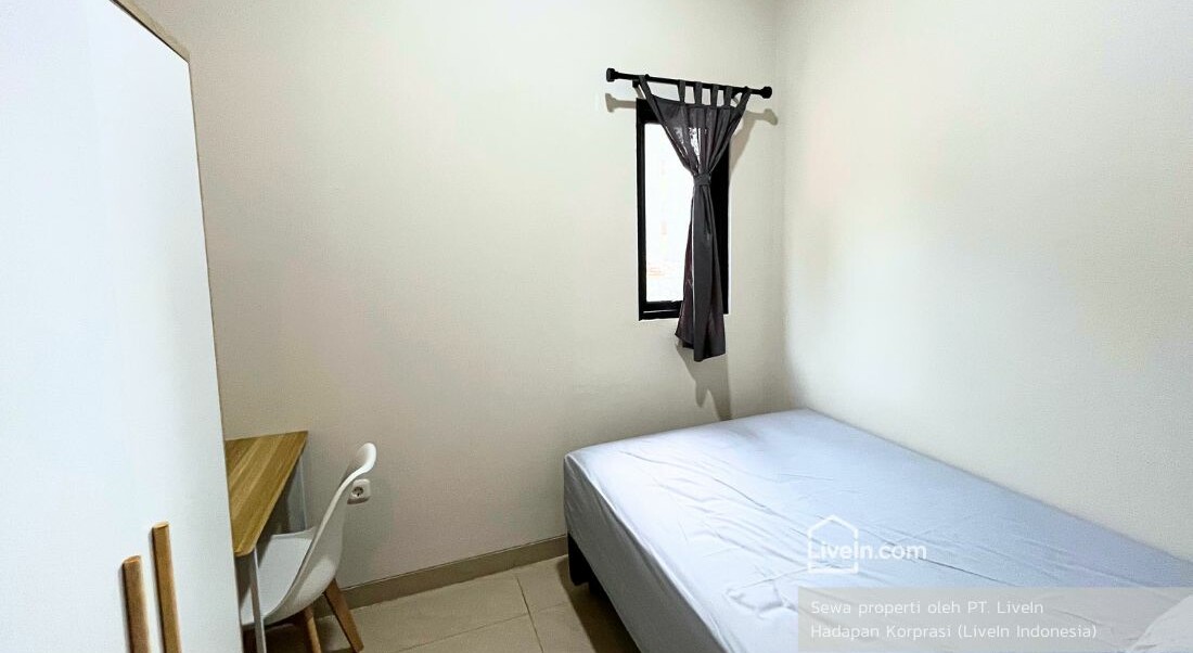 Smaller Room With Window