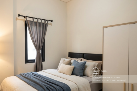 Smaller Room With Window