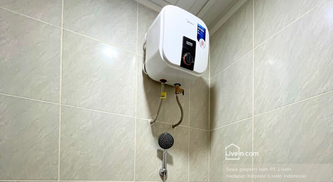 Big Room Without Window