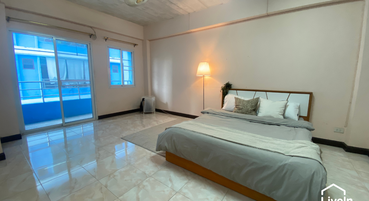 Studio 33 SQM (No AC)