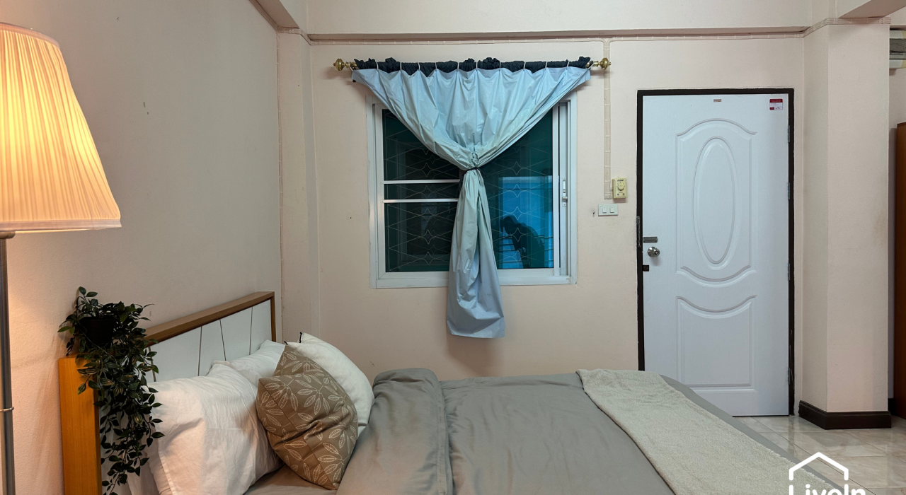 Studio 33 SQM (No AC)