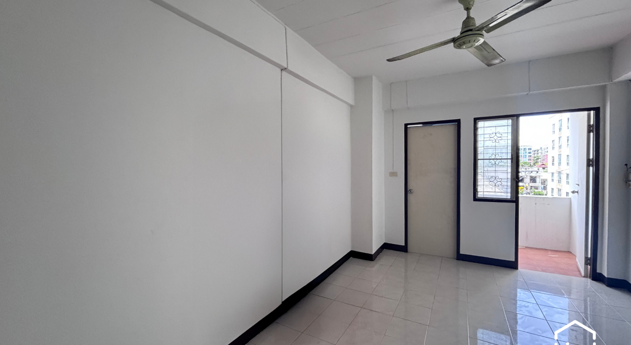Studio - 18 Sqm No AC